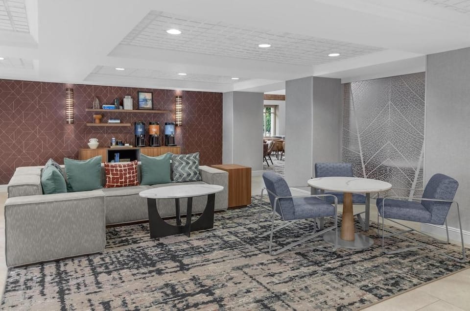 Homewood Suites by Hilton Columbus/Airport Hotel in Northeast Columbus