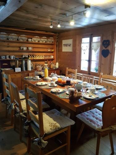 B&B Chalet la Croisee Hotel in Canton of Vaud
