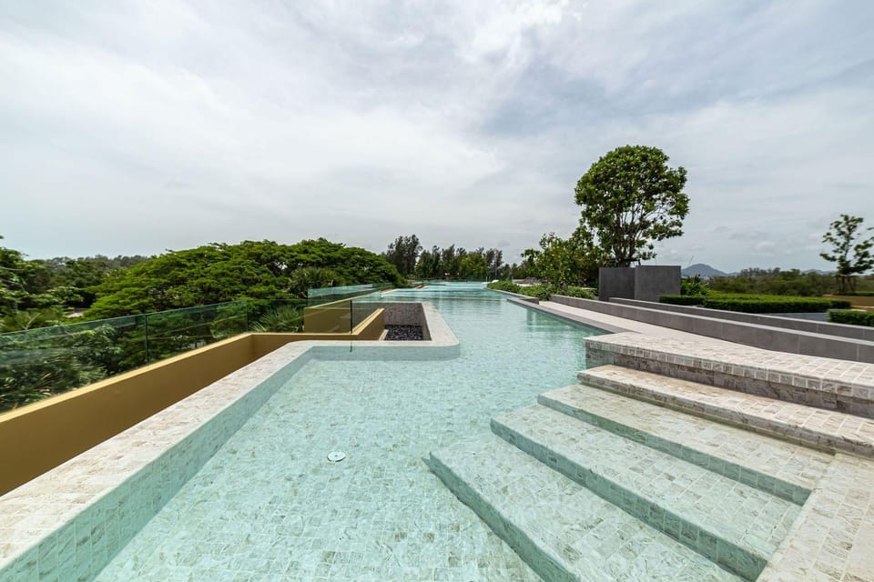 Seaside 2BR 200 m to BangTao beach Hotel in Choeng Thale