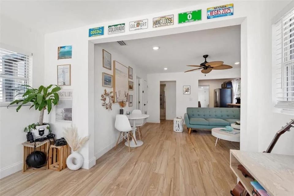 Coastal Comfort 2BR Getaway St Pete Hotel in St Petersburg