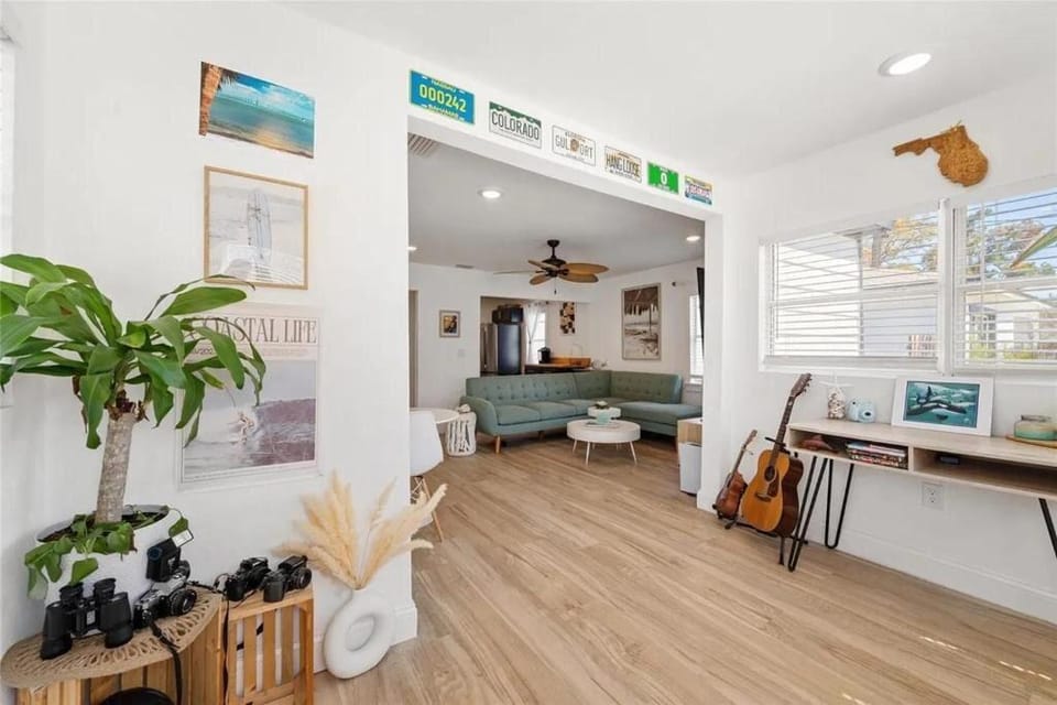 Coastal Comfort 2BR Getaway St Pete Hotel in St Petersburg