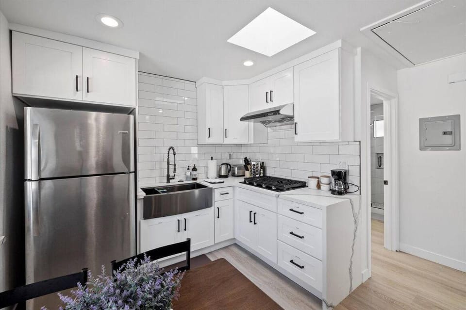 Cozy 1bd 1ba Sleeps 3 Close to Disney Hotel in Westminster