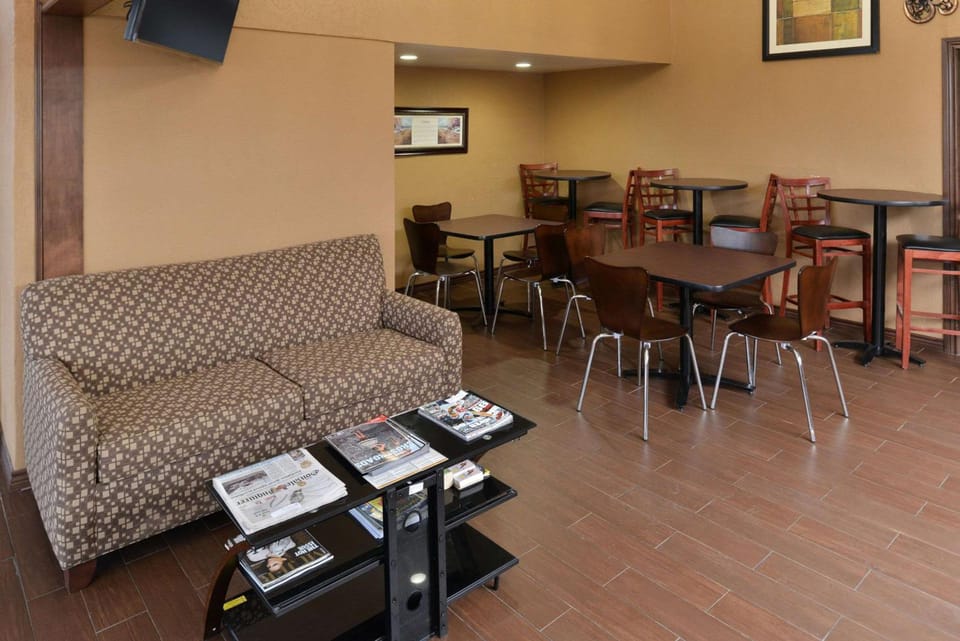 Quality Inn Gonzales Hotel in Gonzales