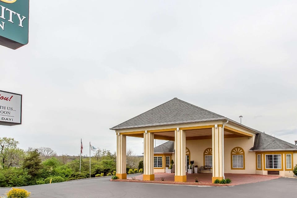 Quality Inn Crossville Near Cumberland Mountain State Park Hotel in Crossville