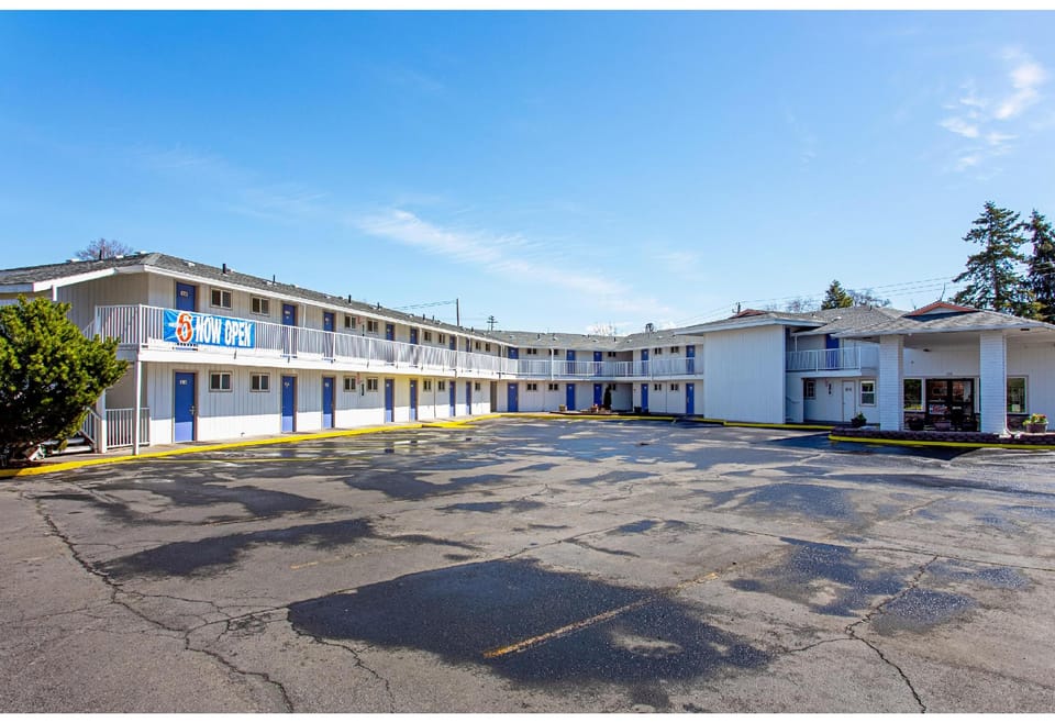 Motel 6 Pendleton, OR - West Hotel in Pendleton