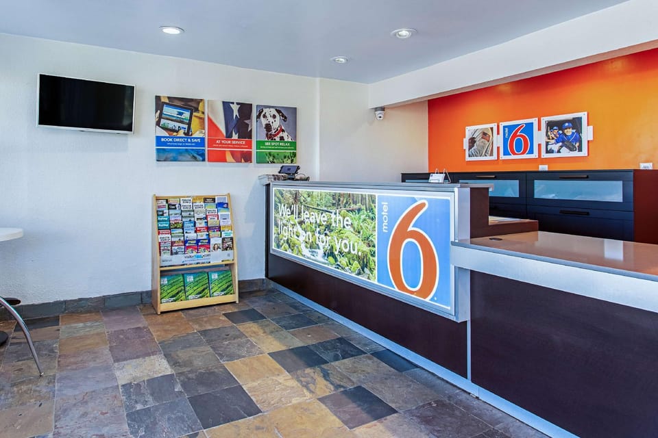 Motel 6 Pendleton, OR - West Hotel in Pendleton