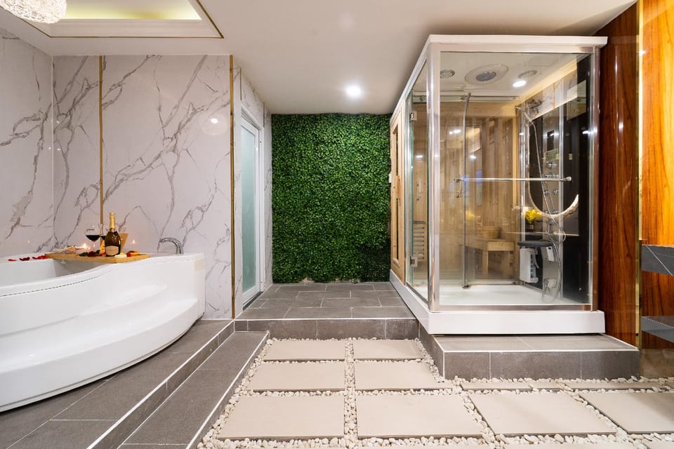 Hotel Phát Tiến Hotel in Ho Chi Minh City