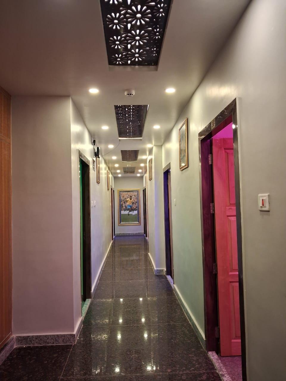 LIVEOTEL Hotel in Kolkata
