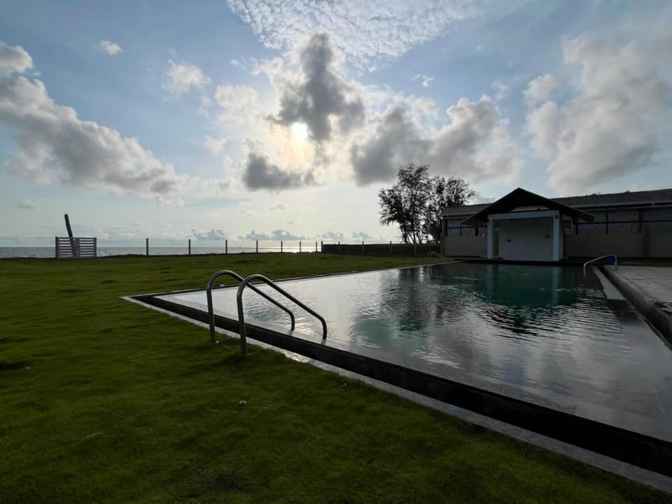 Coastline Bay Resorts Hotel in Karnataka
