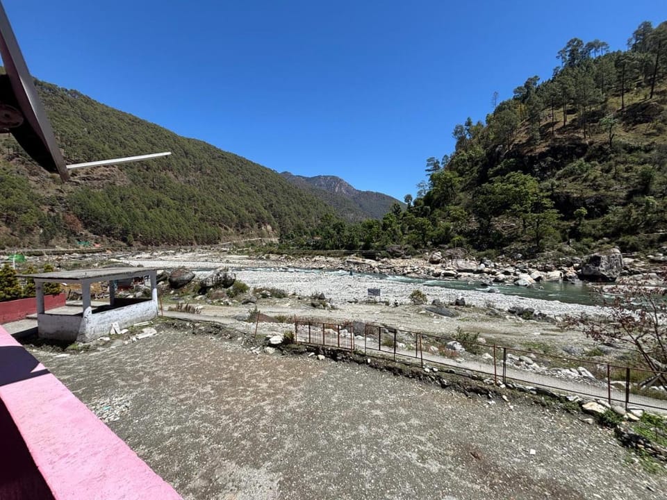 Omji Ashram - Tapovan Kuti Hotel in Uttarakhand