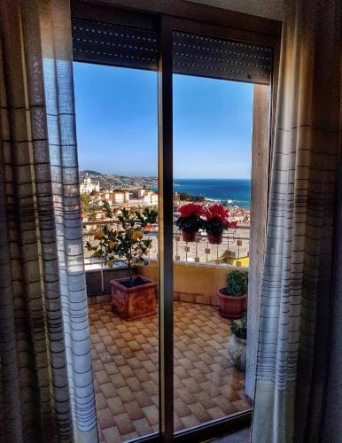 Il Paradiso del Relax private room with bathroom Parking Hotel in Sanremo