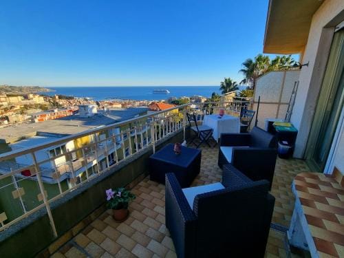 Il Paradiso del Relax private room with bathroom Parking Hotel in Sanremo