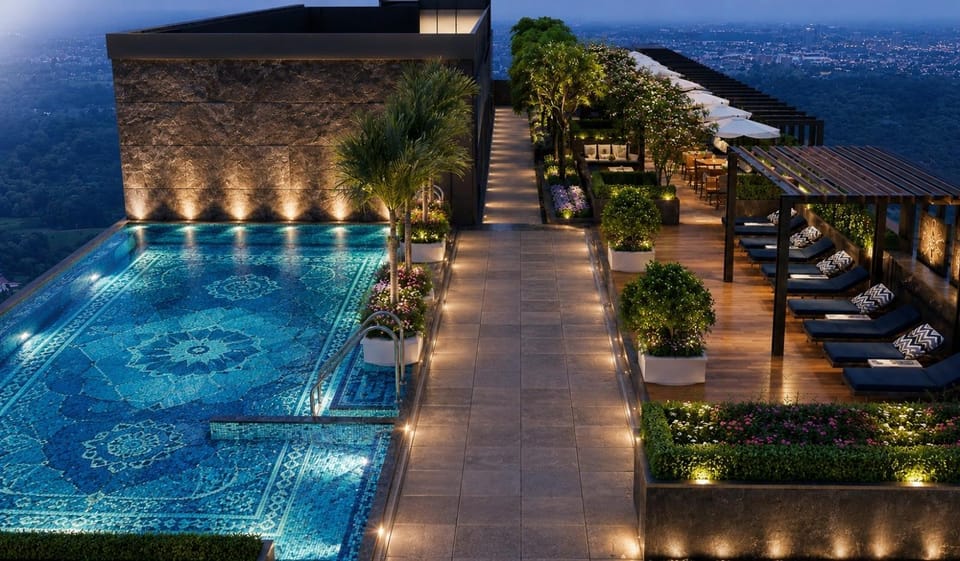 Swimming pool