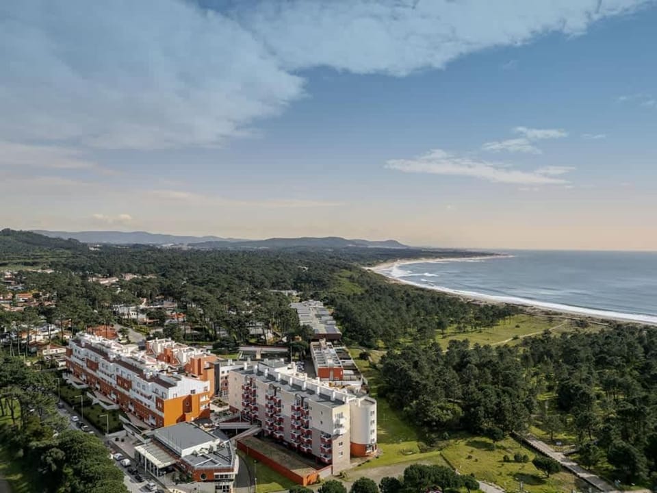 Yellow Breeze Apartament Hotel in Viana do Castelo