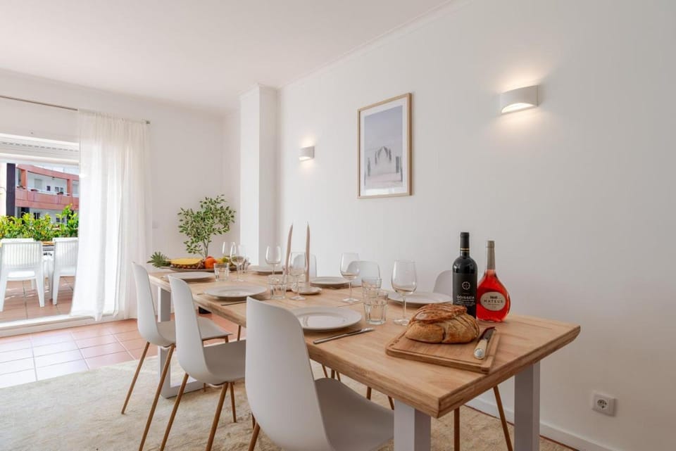 Seabreeze Duplex - Beach and Terrace Hotel in Viana do Castelo