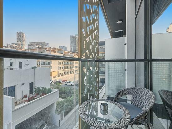 bnbme | Serenity Lakes 5 | Studio Hotel in Dubai