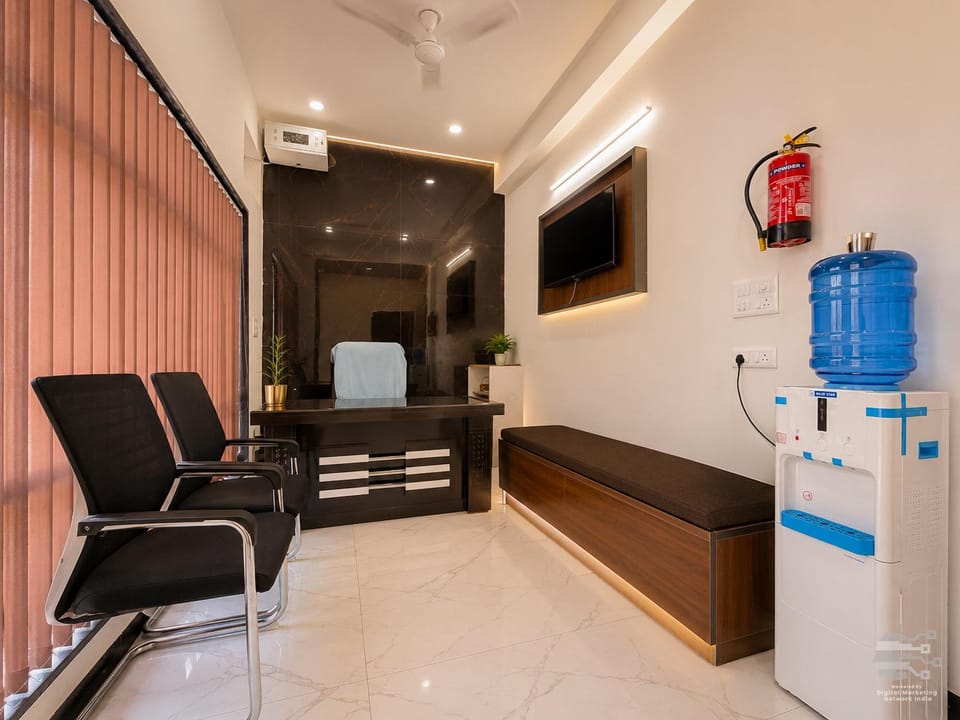 SHRI HARI DHAM Hotel in Uttar Pradesh