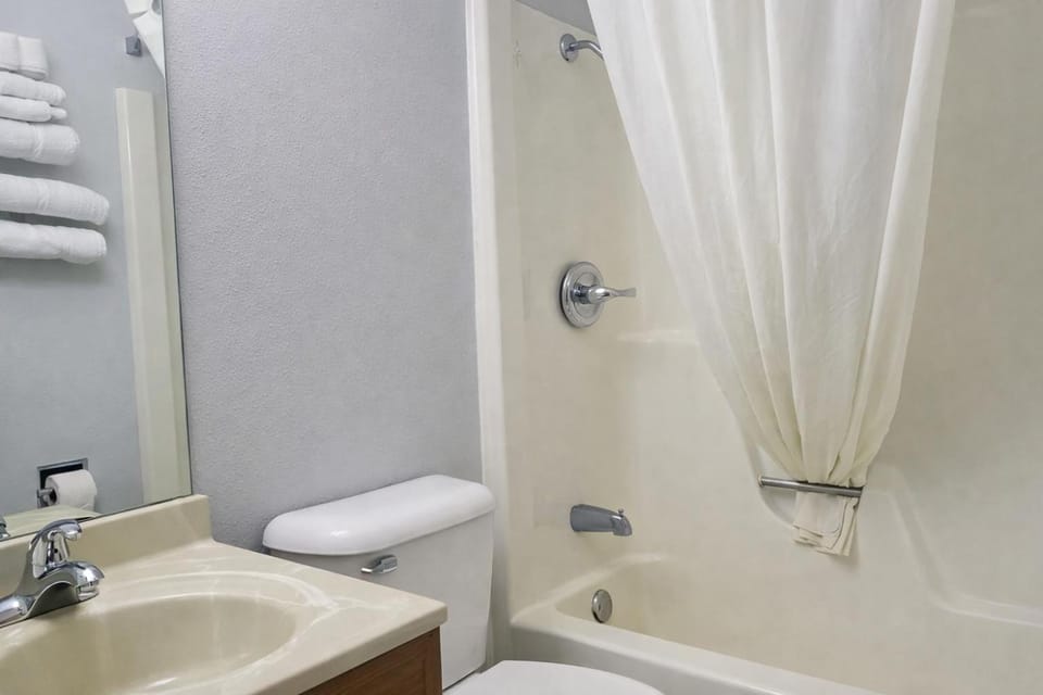 Algona Inn Hotel in Iowa