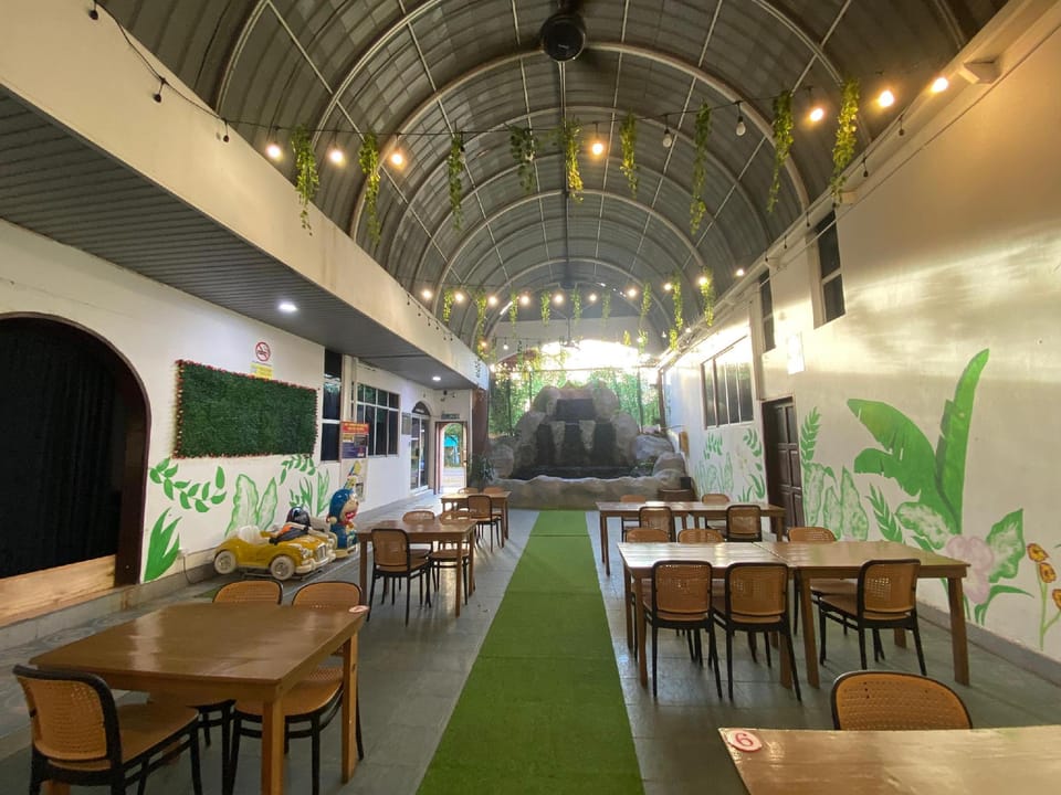 Golden Palms Hotel Hotel in Sabah