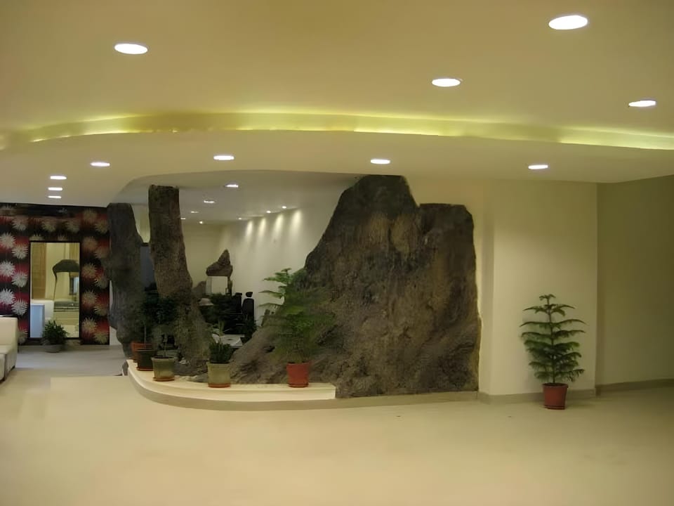 Golden Tulip Hotel in Uttarakhand