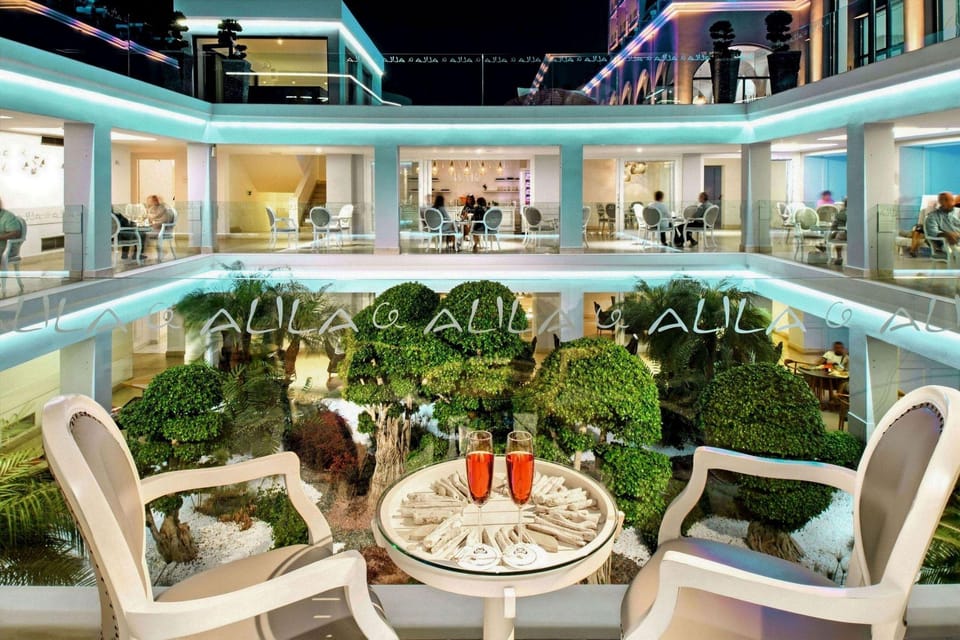 Bar/lounge