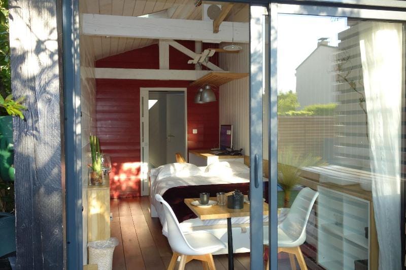 Urbanhouse Cocoon Studio Hotel in Toulouse