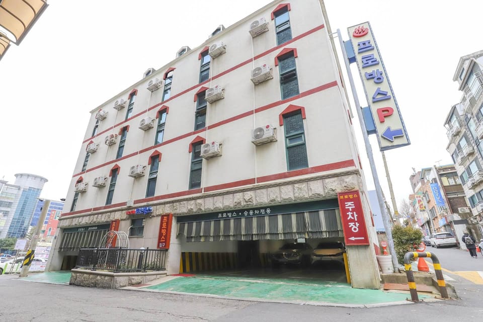 Seongnam Provence Hotel in Seoul