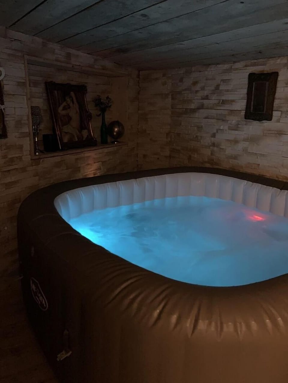 La suite inoubliable Avec jacuzzi Hotel in Barjols