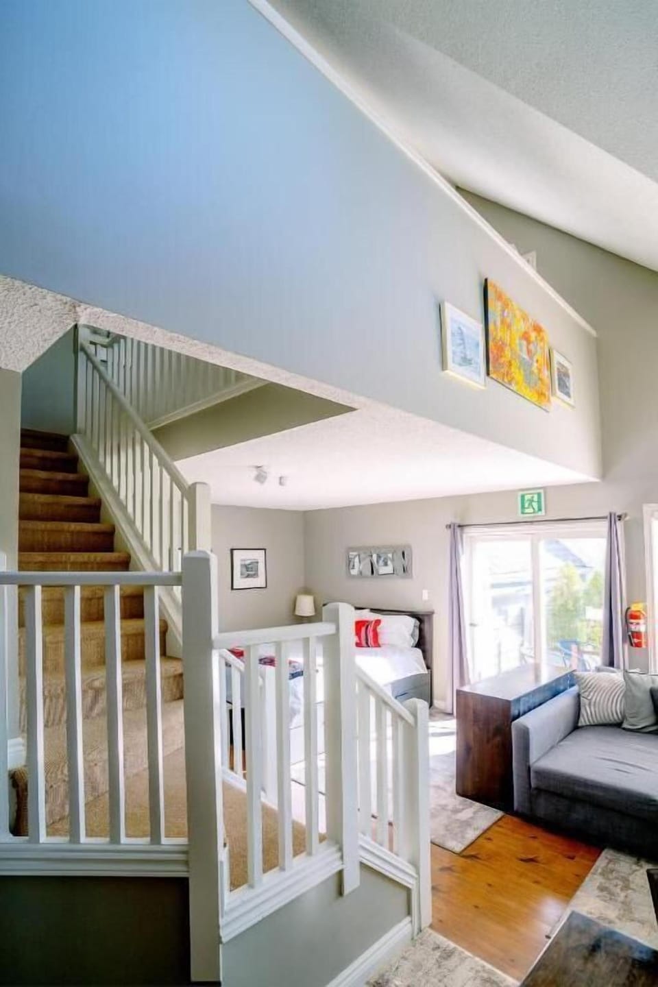 Hillside BLUE MTN family Loft Hotel in Grey Highlands