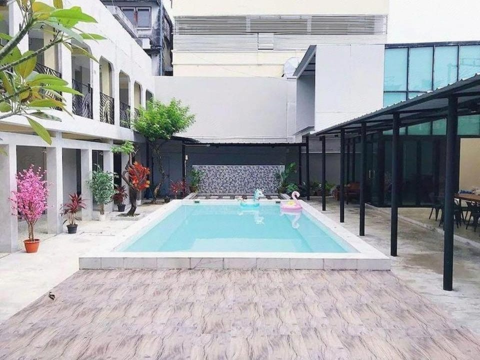 REMEMBER @ PHUKET TOWN (HOSTEL) Hostel in Wichit