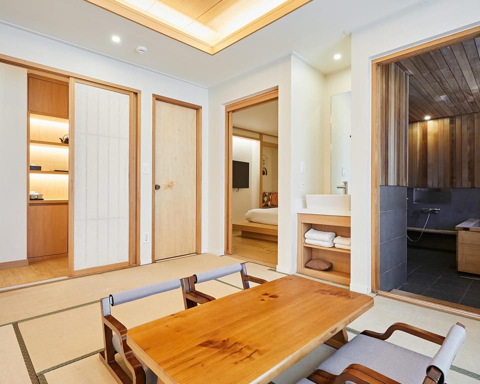 Tomonoya Hotel & Ryokan Hotel in South Korea