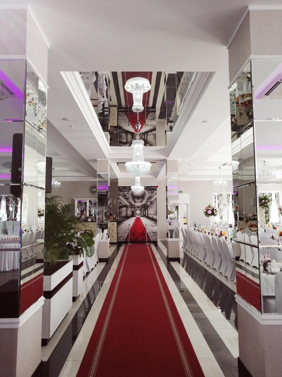 Banquet hall