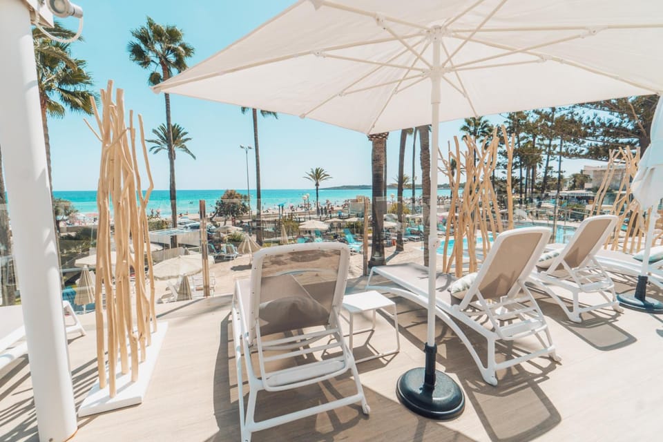 CM Playa del Moro                                                                          Hotel in Llevant