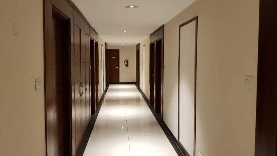 Hotel Kenview Hotel in Punjab, India