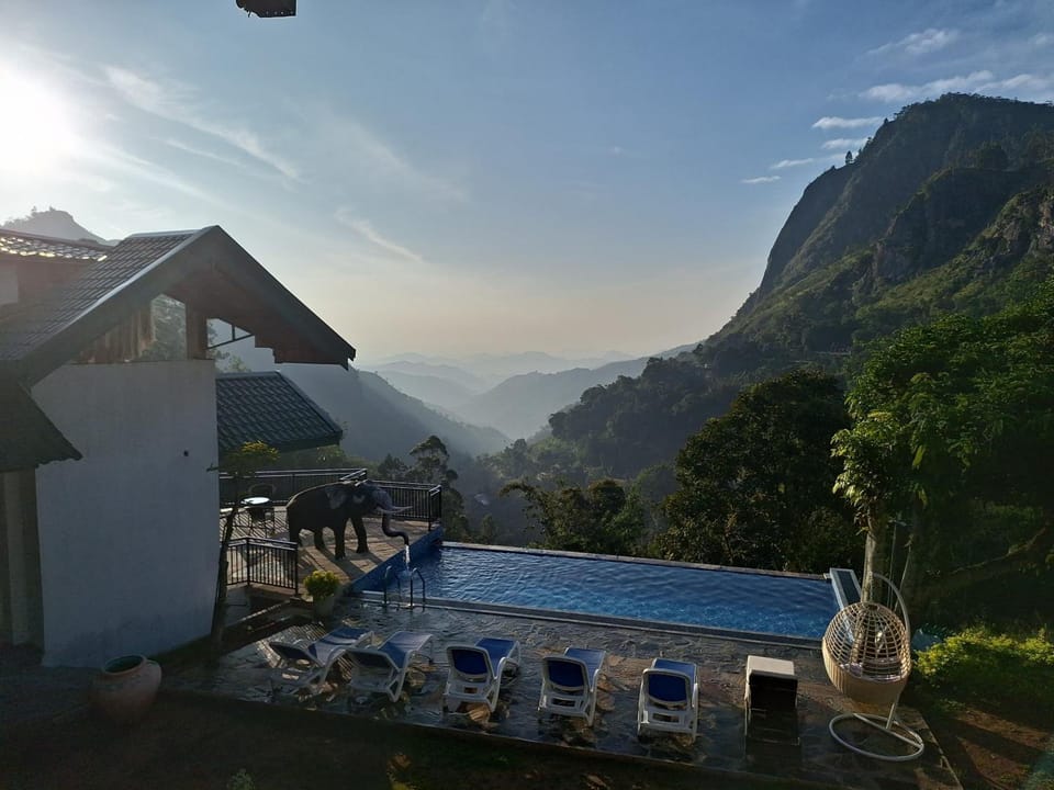 Misty Hills Ella Resort Hotel in Ella