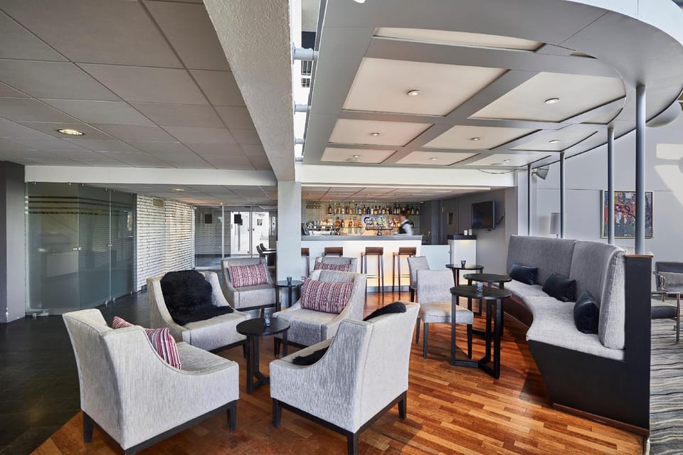 Bar/lounge