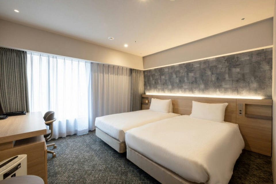 Amenity (Guest room)