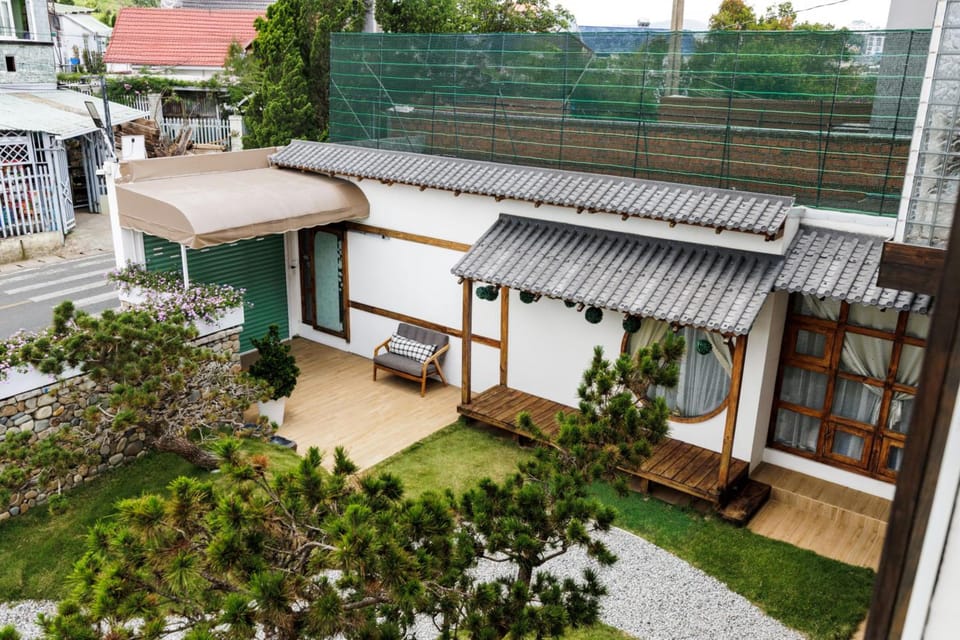 Lacle- BB's Garden Hotel in Dalat