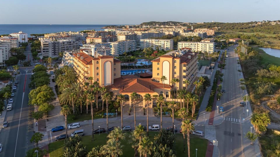 Ohtels La Hacienda Hotel in La Pineda