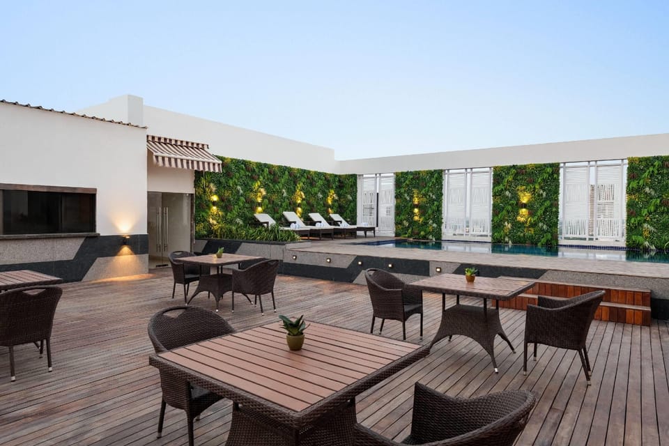 Ramada by Wyndham Ghaziabad Vasundhara Hotel in Uttar Pradesh