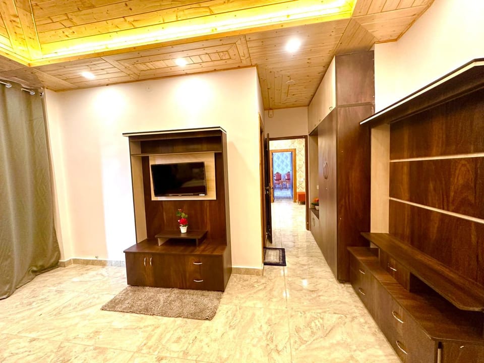  CLiff Cottage Hotel in Himachal Pradesh