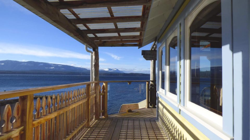Seine Boat Inn Inn in Vancouver Island