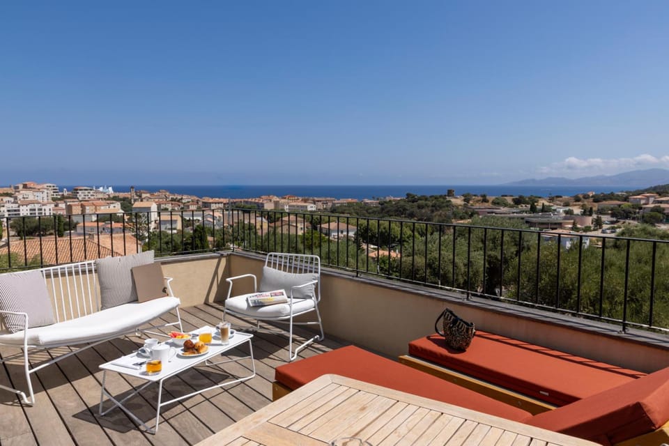 Hotel Restaurant Villa Josephine Hotel in L'Île-Rousse