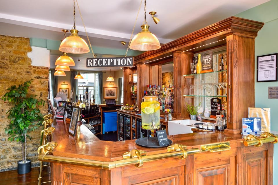 The George Hotel Hotel in East Devon District