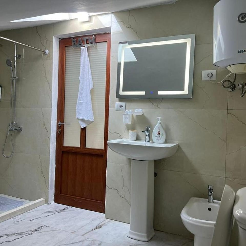 Kanaj Rooms and Apartments Hotel in Vlorë