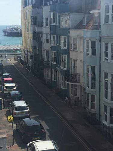 Beachside House Hotel in Brighton