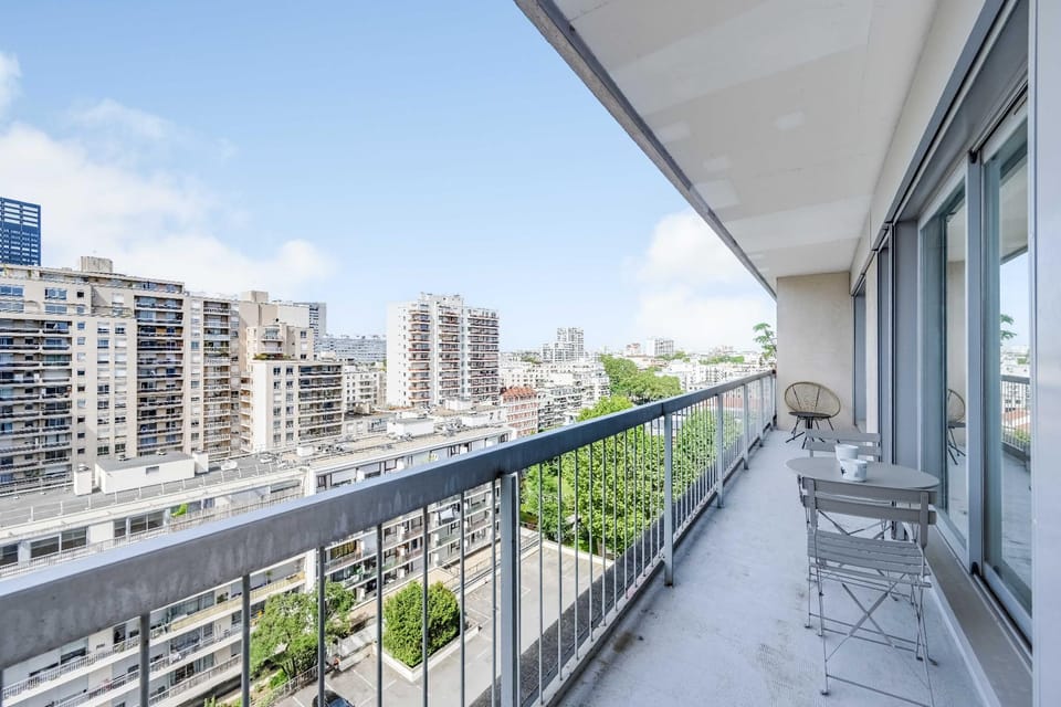 Bright flat – 1BDR/4P– near Paris and La Défense Hotel in Courbevoie