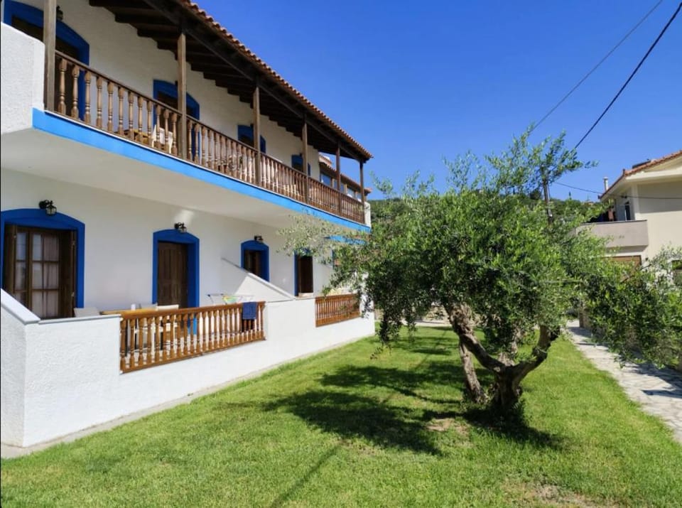 Apartments Sunwaves Apartment hotel in Samos Prefecture
