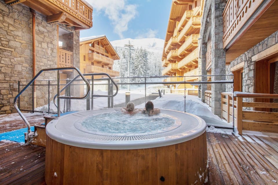 Residence Pierre & Vacances Premium L'Hevana Apartment hotel in Les Allues
