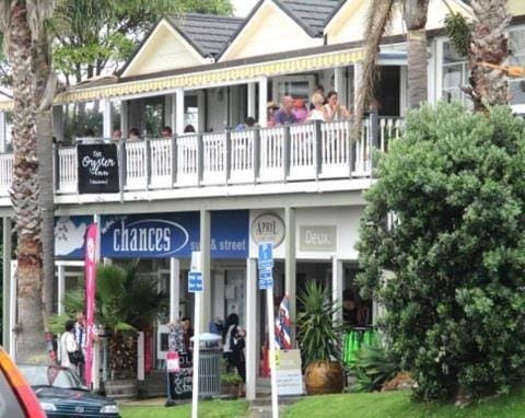 Blue Birds Hotel in Auckland Region